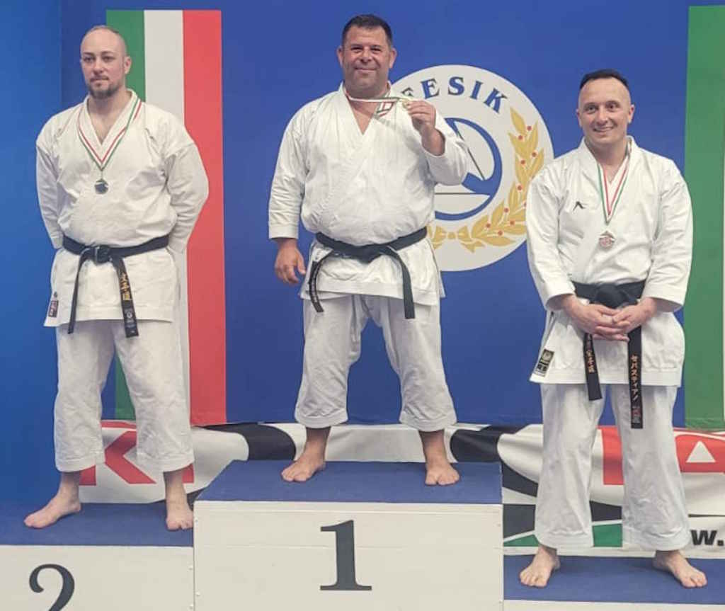 NOLE – Il Dojo Heian nei Nazionali di karate Fesik Csi si prende tre medaglie 1 Dojo Heian