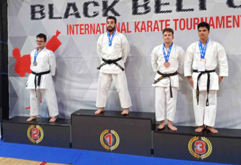 BUSANO/CORIO – Pioggia di bronzi per l' Asd Shin Gi Tai Karate a Lecco 2 Asd Shin Gi Tai Karate