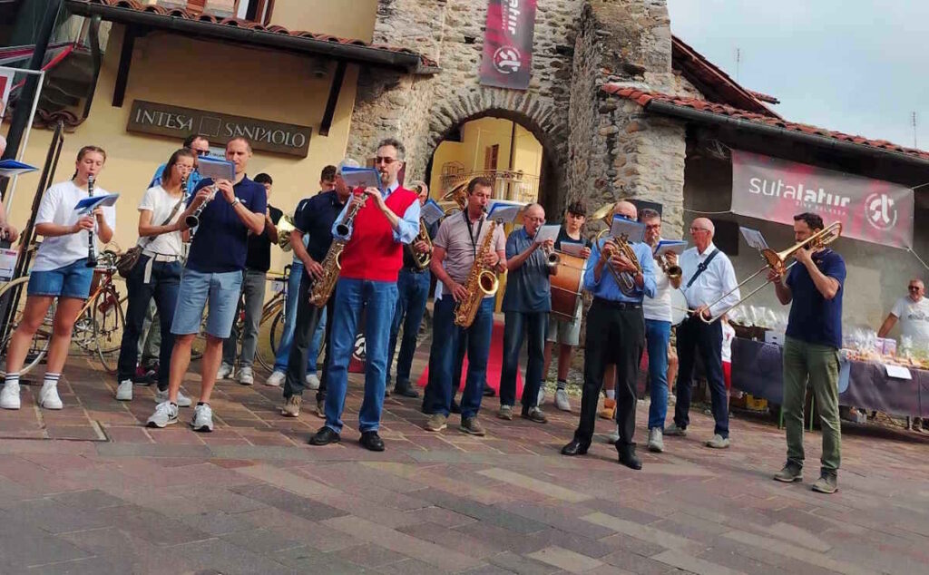 SALASSA – Che successo l'edizione 2025 de “La Canavesana Ciclismo d’epoca eroico” 1 Canavesana Ciclismo