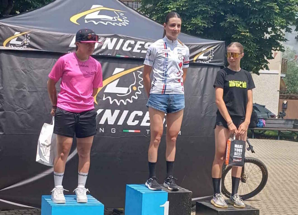 FRONT - Noemi Buttarelli regala il titolo regionale Xco al Rock Bike Team 3 Noemi Buttarelli