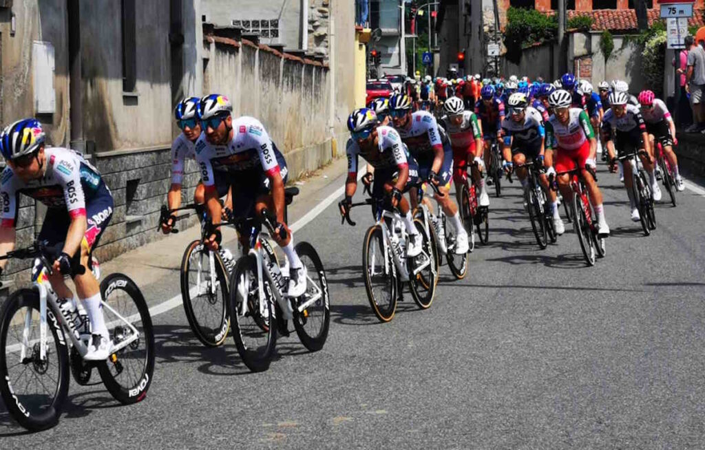 CANAVESE – La tappa Verres-Setrière, passata nel nostro territorio, rivoluziona il Giro d'Italia 4 Giro d'Italia